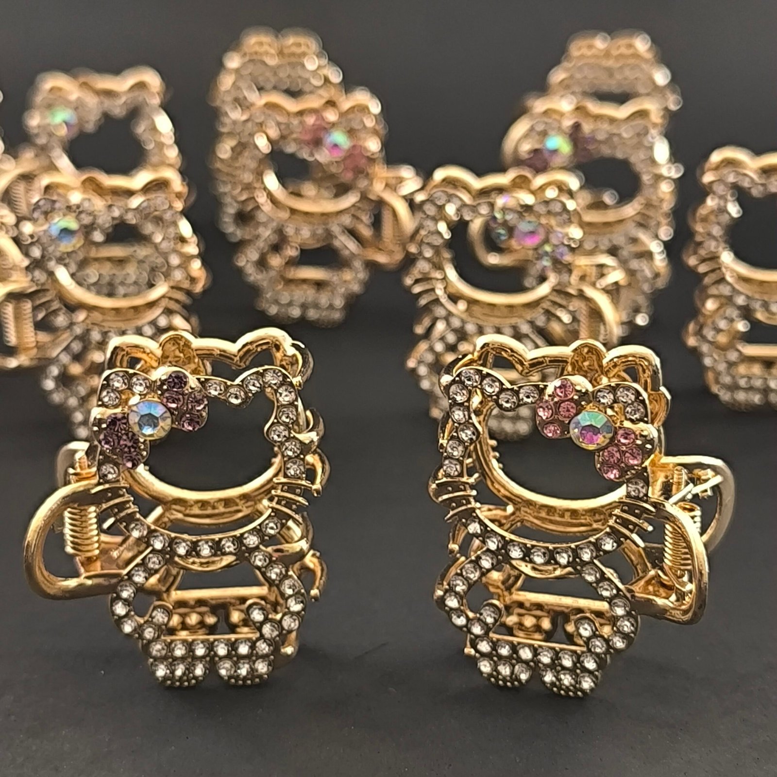 Piraña Gatito con Cristales para Cabello | Pinza Metálica Dorada Diseño Gato