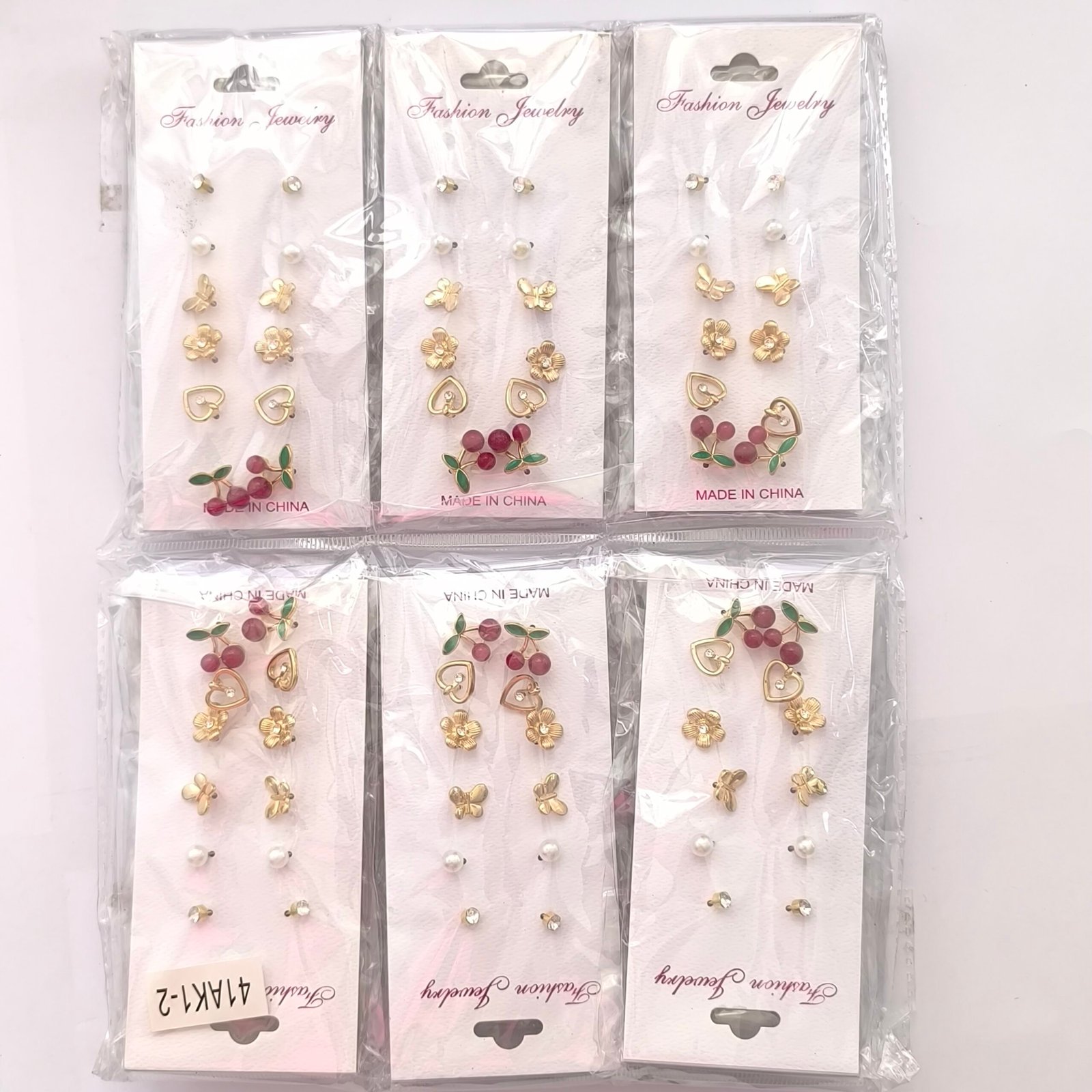 Set de Aretes Pequeños para Mujer 6 Pares | Diseño Floral y Corazones - Image 7