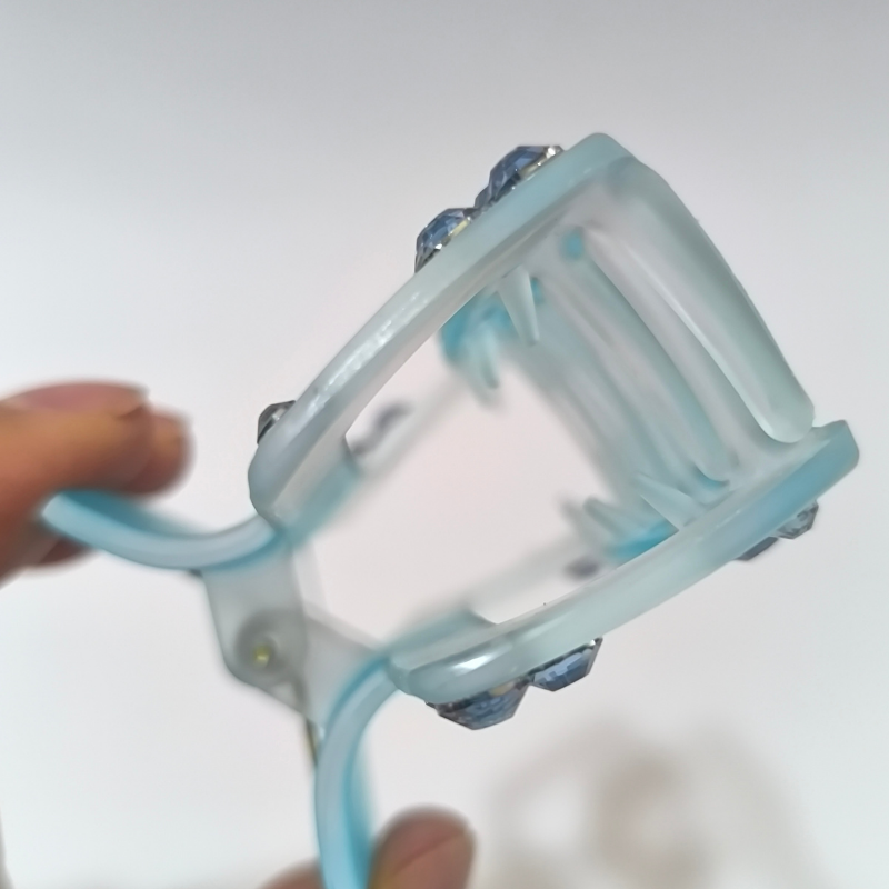 Pirañas Rectangulares con Brillantes – Estilo Moderno y Elegante para Todo Tipo de Cabello - Image 9