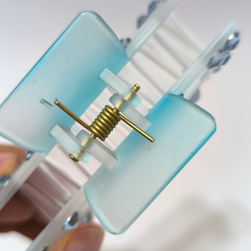 Pirañas Rectangulares con Brillantes – Estilo Moderno y Elegante para Todo Tipo de Cabello - Image 10