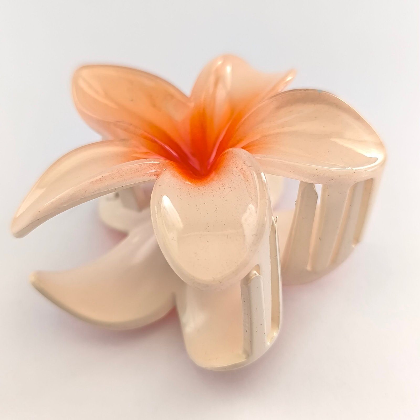 Pirana flor hawaiana salmon plastico resistente semitransparente vista frontal