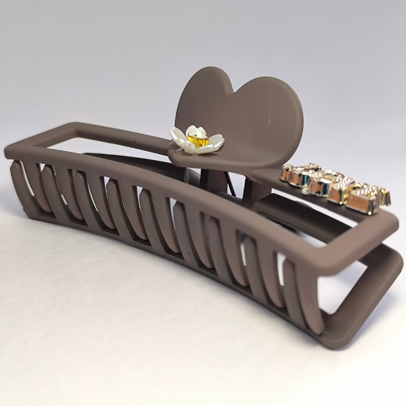 Pirana rectangular grande Love plastico mate marron oscuro vista frontal cabello