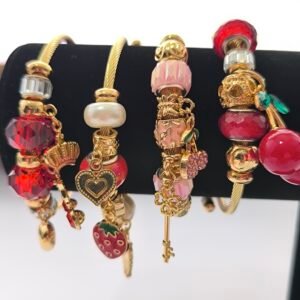 Pulsera Dorada con Charms y Cuentas | | Docena surtida lista para vender