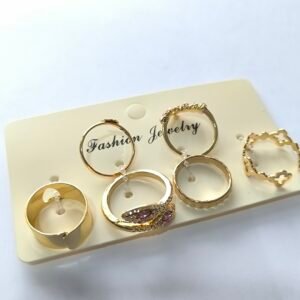 Set de Anillos Dorados Elegantes con Diseños Modernos | Pack 12 Tarjetas con 4 Piezas Cada Una