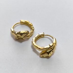 Aretes de Acero Dorado Tipo Serpiente para Mujer | Diseño Texturizado Elegante Pack 12 Unidades