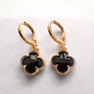 Aretes Dorados con Cristal Tipo Trébol para Mujer | Diseño Elegante con Piedra Facetada Pack 12 Unidades