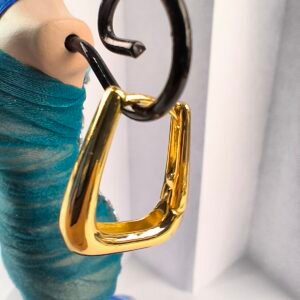 Aretes Geométricos Cuadrados Minimalistas en Acero Inoxidable Dorado | Diseño Elegante Pack 12 Pares