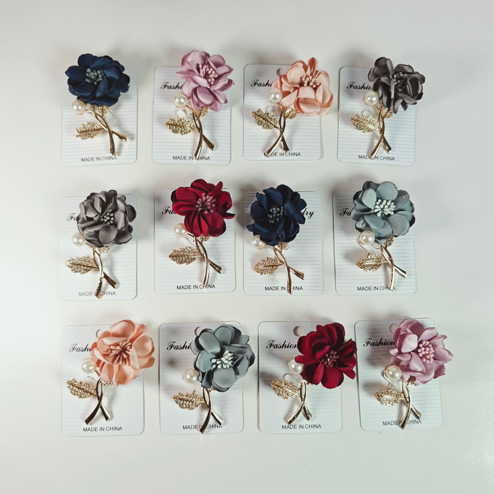 Broche Prendedor Flor de Tela con Tallo Dorado y Perla — Surtido de Colores - Image 4